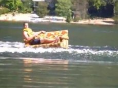 Сёрфинг на диване