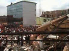 Торговый центр рухнул на посетителей в Гане