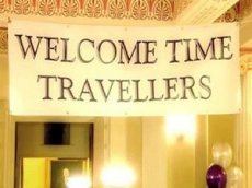 Стивен Хокинг доказал невозможность путешествий во времени