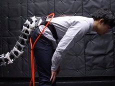 В Японии разработали механический хвост для людей