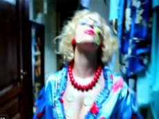 Пародия на известную рекламу духов