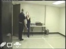 Полицейский изуродовал девушку прямо в участке