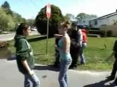 В Иркутске школьницы несколько часов избивали шестиклассницу