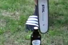 Как открыть бутылку с пивом бензопилой?