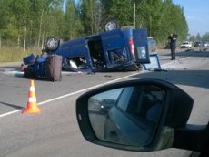 В ДТП под Гатчиной погиб водитель минивэна