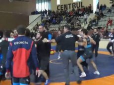 Борцы из России и Грузии подрались на турнире в Бухаресте