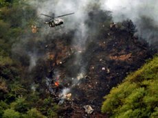 На месте крушения самолёта в Пакистане