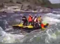 Во время сплава по рекам Карелии российский турист попал в водоворот