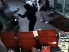 Британец остановил грабителей с помощью ботинка