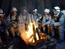 Чеченские спецназовцы сплясали лезгинку на Северном полюсе