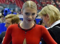 Российская фигуристка перепутала ступени пьедестала на церемонии награждения