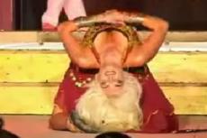 Новая солистка "ВИА Гры" Таня Котова исполняет эротические танцы