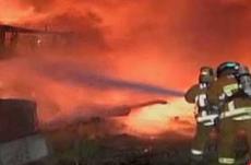 В туннеле столкнулись 15 грузовиков