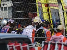 Карлос Сайнс попал в аварию на тренировке в Сочи