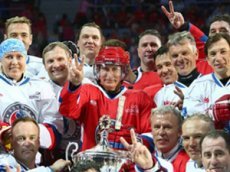 Путин забил шесть шайб в гала-матче по хоккею