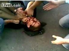ШОКИРУЮЩЕЕ ВИДЕО: В Иране молодую девушку застрелили на глазах у отца