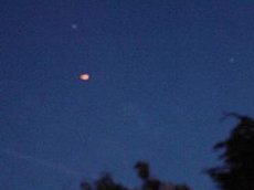 Десятки британцев одновременно увидели НЛО