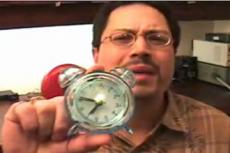 Будильник-сирена разбудет даже самых отъявленных сонь