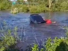 Местные жители засняли на видео последствия наводнения в Чите
