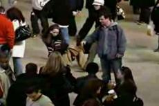 Замороженный вокзал: мобберы играют в «замри-отомри»