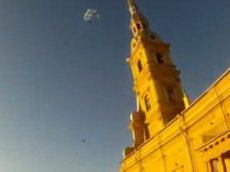 В Сети появилось второе видео полета со шпиля Петропавловской крепости