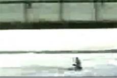 Экстремал чудом не лишился головы