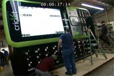 Самый большой в мире мобильный телефон от Cricket и Samsung