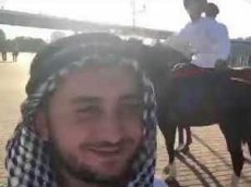 Болельщики разыграли жителей Ростова, притворившись арабскими шейхами