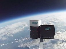 Бургер и картошку фри отправили в космос