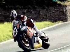 Самое красивое видео с гонок Tourist Trophy на острове Мэн