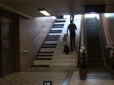 Лестница-пианино. Эксперимент по управлению поведением людей