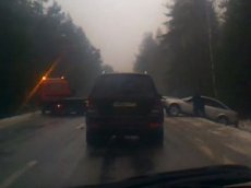 Неудачная попытка вытащить Audi из кювета