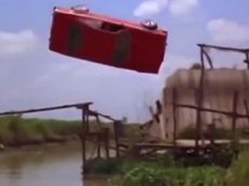 Хорватка в спешке повторила трюк агента 007