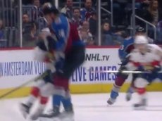 Никита Задоров вырубил канадца мощным силовым приемом