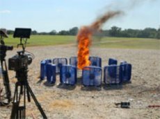 Искусственный огненный торнадо в замедленной съемке