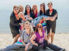 Модели plus-size станцевали танго в Новосибирске