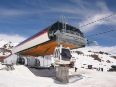 Ускоренное видео прогулки на канатной дороге на Эльбрусе