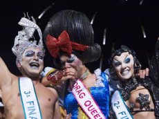 Шоу трансвеститов на Канарских островах