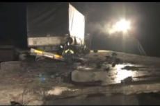 "Летающий" большегруз очевидцы назвали "чудом"