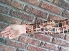 Девушка сделала тату своих 152 друзей из Facebook