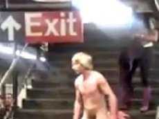 Сумасшедший устроил облаву на пассажиров нью-йоркской подземки