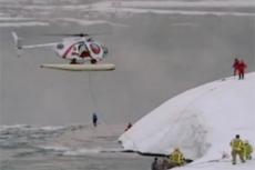 Спасатели вытащили горе-путешественника из Ниагарского водопада