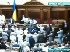 Украинские депутаты снова подрались