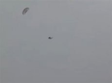 Экстрим для любителей лыж и парашютов