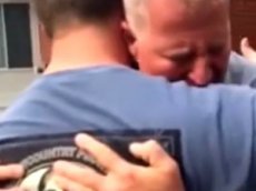 Сын сделал сюрприз отцу и снял его реакцию на видео