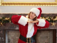 Посол США станцевала «танец любви» в костюме Санта-Клауса