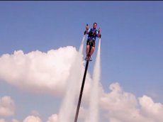 В США создан водный летающий ранец