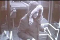 Пассажир ограбил водителя автобуса