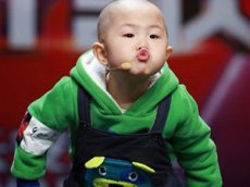 3-летний китаец стал "танцором года"