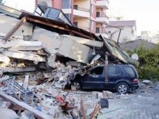 Очевидцы опубликовали видео последствий землетрясения в Албании
